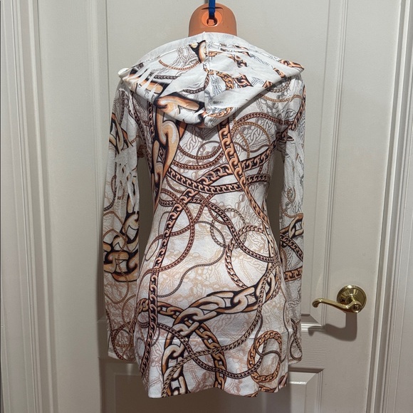 CACHE Ivory Gold Embellished Chain Print Hooded Surplice Sweater M Medium $88 KL - Picture 5 of 10